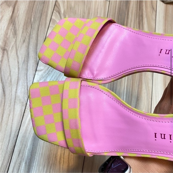 120. Gianni Bini Maileigh Checkered Ankle Strap Square Toe Block Heel Sandal - Picture 5 of 9